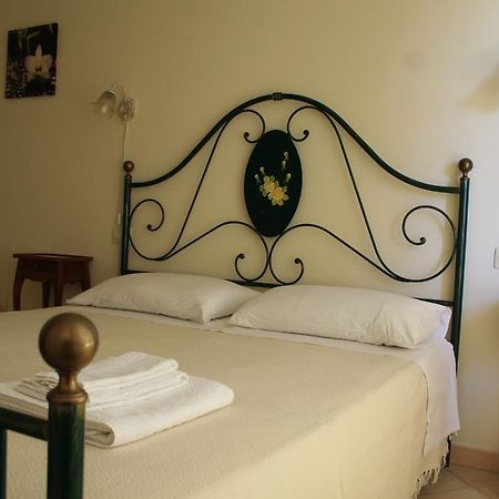 Nurallào Agriturismo Furfullanuヴィラ エクステリア 写真