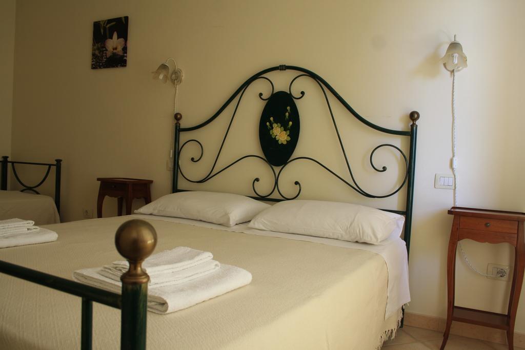 Nurallào Agriturismo Furfullanuヴィラ エクステリア 写真